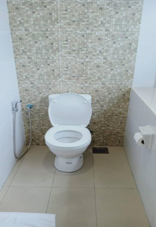 1Acs Residence Kuching Zewnętrze zdjęcie